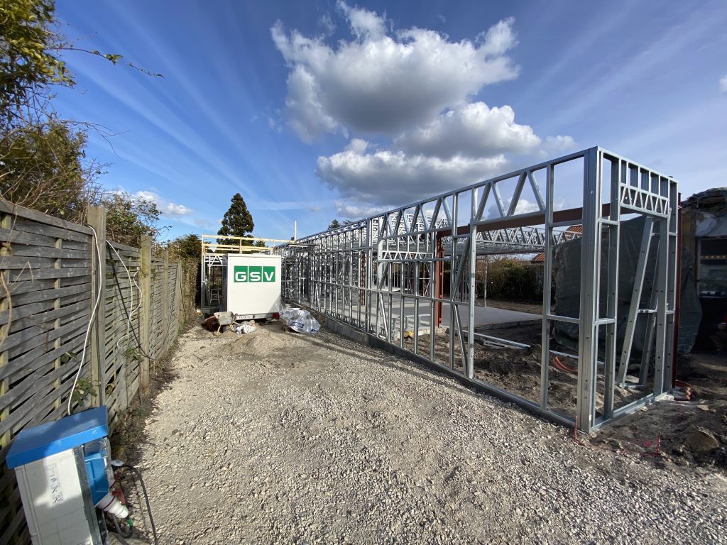 Skellet til hus bygget på kun 10 arbejdsdage